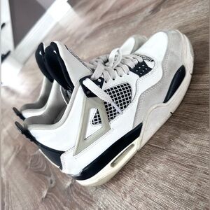 Air Jordan 4 Retro ‘Flight Club’ Black and White Mens Size 7